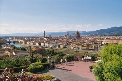 Panoramic view of Florence and its magnificent Duomo by Brunelleschi
